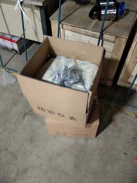 包裝箱物品包裝填充聚氨酯防摔 小型聚氨酯噴涂機效果怎么樣(圖1) 包裝箱物品包裝填充聚氨酯防摔